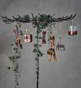 Hovedbilde Ski deko 2ass 6x3x13cm - tre - Natur/R&oslash;d